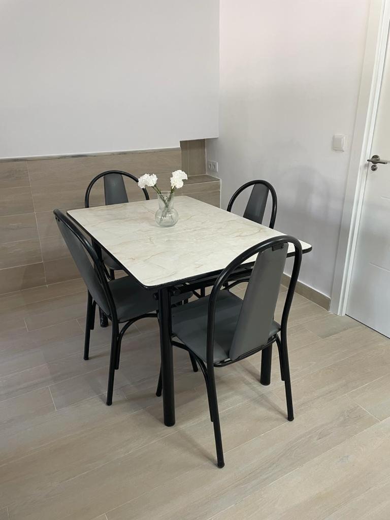 Planta Baja Moderna Y Nueva A Estrenar En El Centro Ciudad 2 Habitaciones Y 2 Banos Elx Zewnętrze zdjęcie