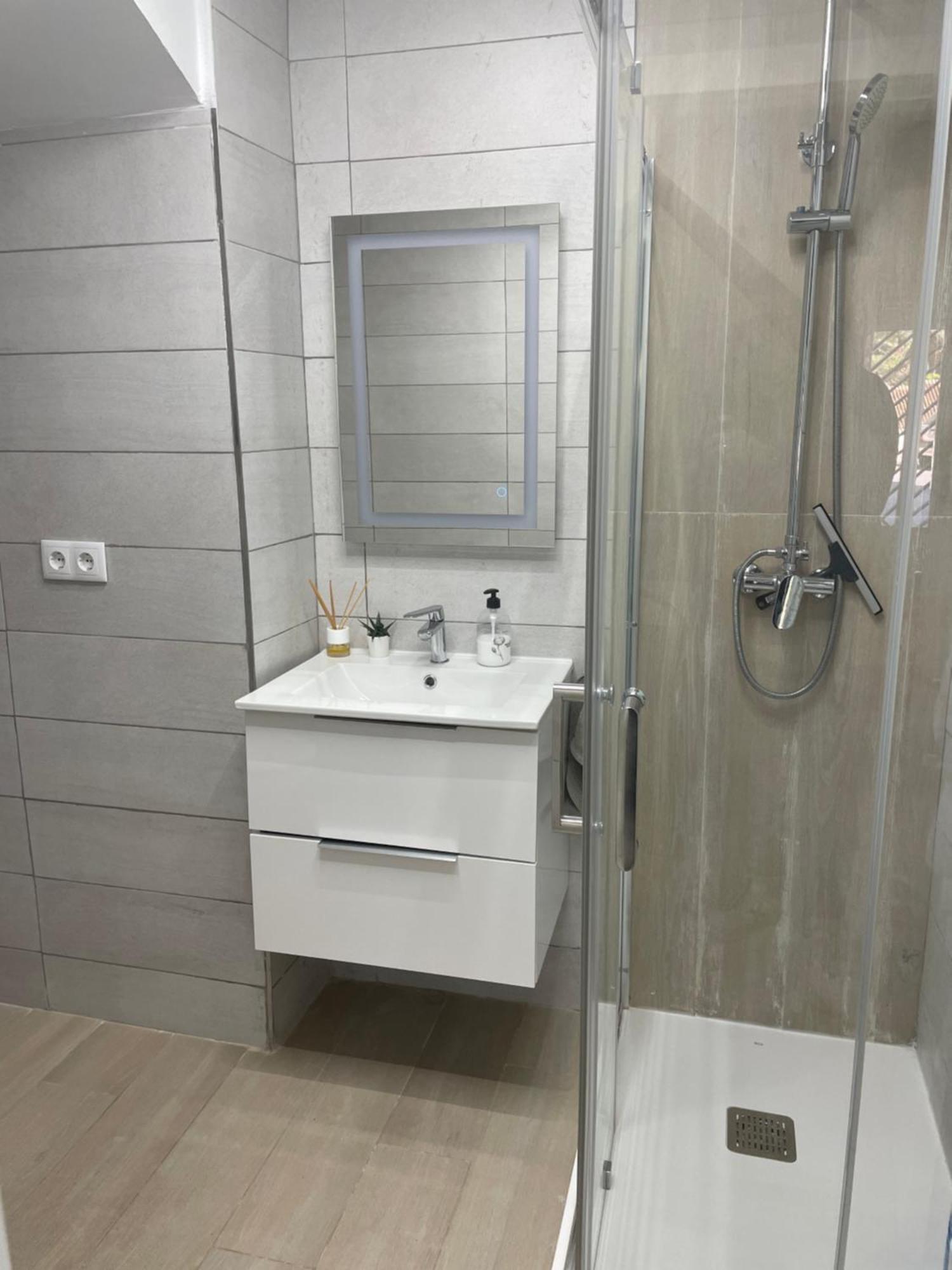 Planta Baja Moderna Y Nueva A Estrenar En El Centro Ciudad 2 Habitaciones Y 2 Banos Elx Zewnętrze zdjęcie